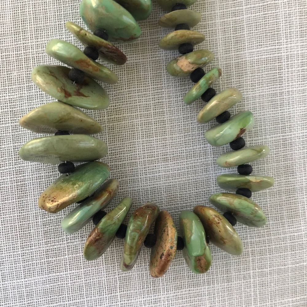 Gorgeous green turquoise choker necklace